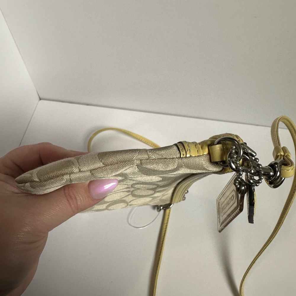Coach Poppy Y2K Yellow Leather and Khaki Jacquard Signature Mini Crossbody - EUC - Picture 11 of 17